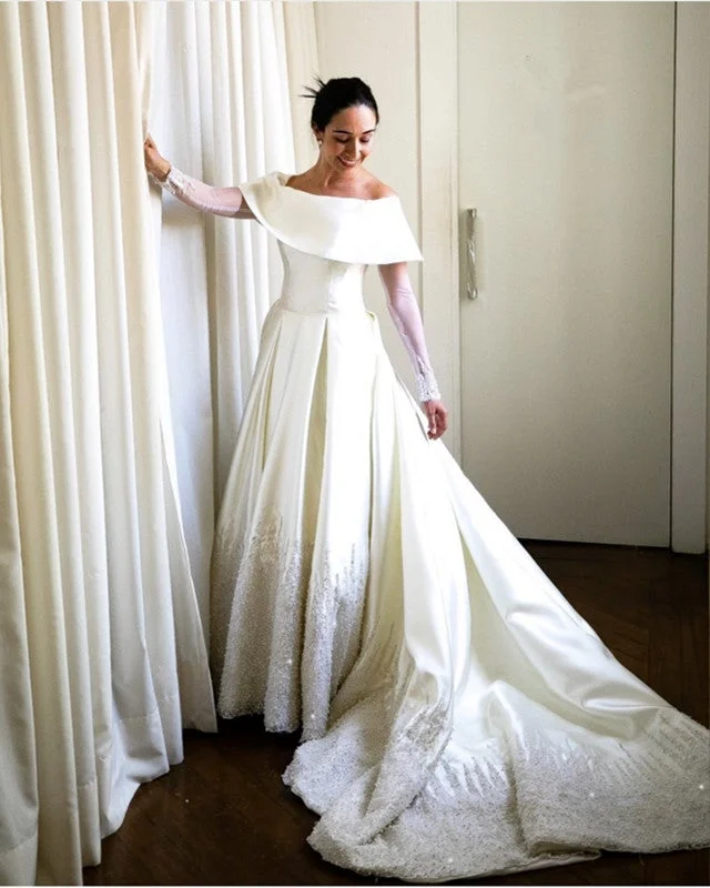 Lace Appliques Satin Wedding Dress Long Sleeves Off Shoulder Off-shoulder Bridal Gown