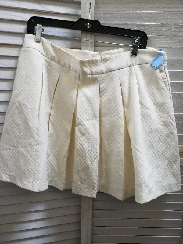 Skirt Mini & Short By Elle  Size: Xl Lace Mini Skirt